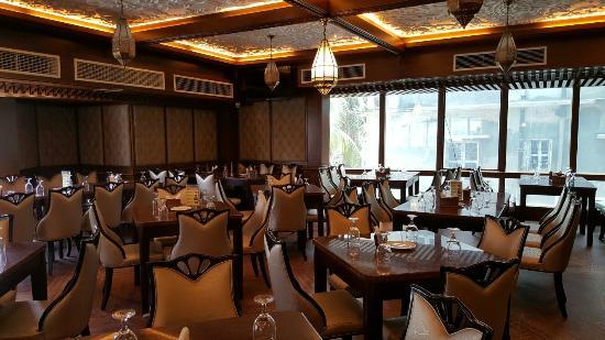 Handi Indian Bistro Restaurant